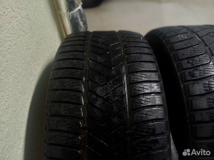 Pirelli Winter Sottozero 3 275/35 R21 103