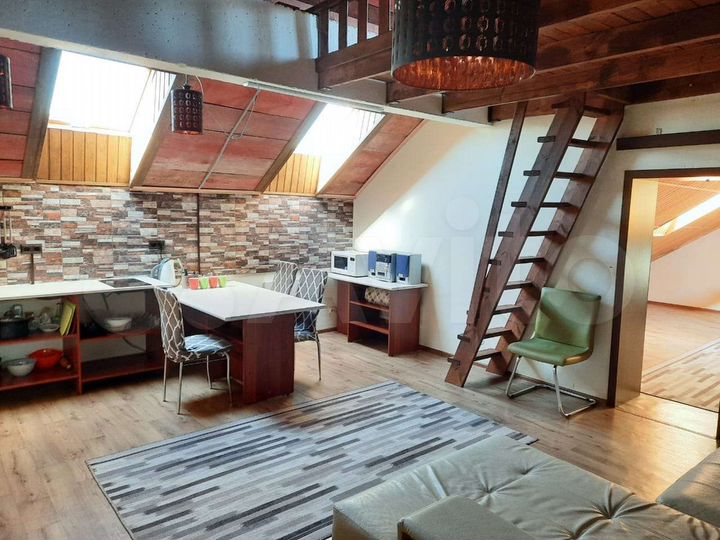 2-к. квартира, 70 м², 3/3 эт.