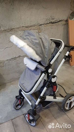 Прогулочная коляска