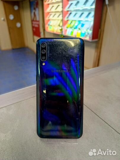 Samsung Galaxy A50, 4/64 ГБ