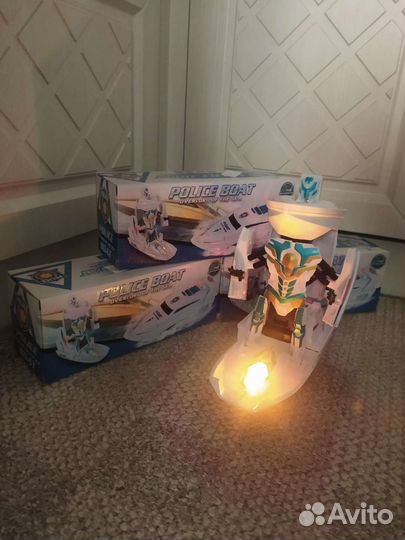 Робот катер трансформер лодка