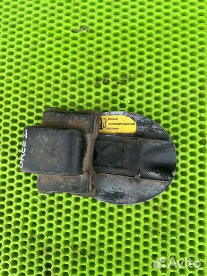 Лючок бензобака chevrolet cruze