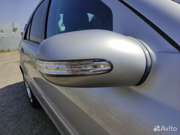 Боковое право зеркало Мерседес С203