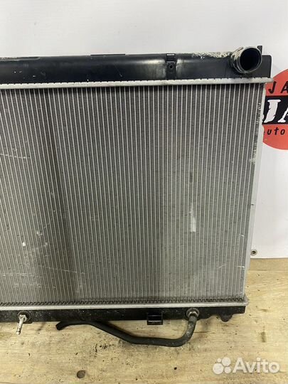 Радиатор охлаждения Infiniti M Y50