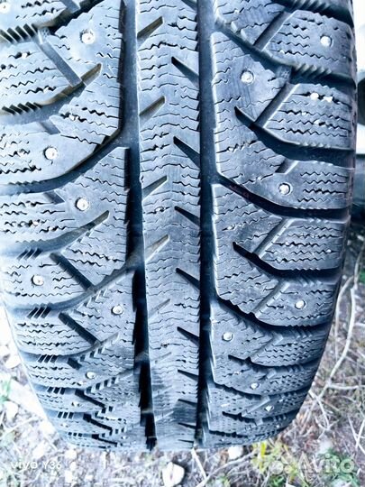 Bridgestone Ice Cruiser 7000 205/55 R16