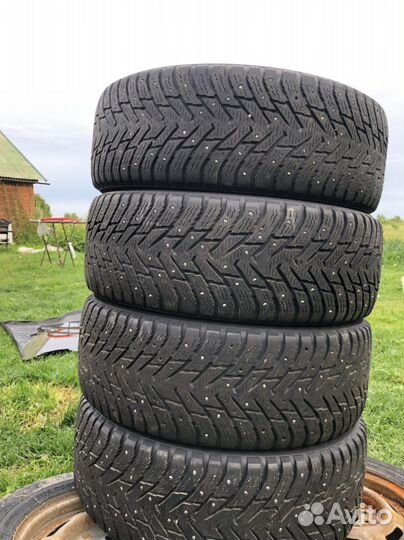 Nokian Tyres Hakkapeliitta 8 SUV 225/65 R17