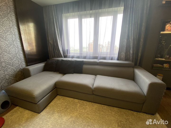 Большой угловой диван бу