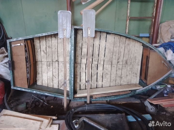 Лодка с мотором