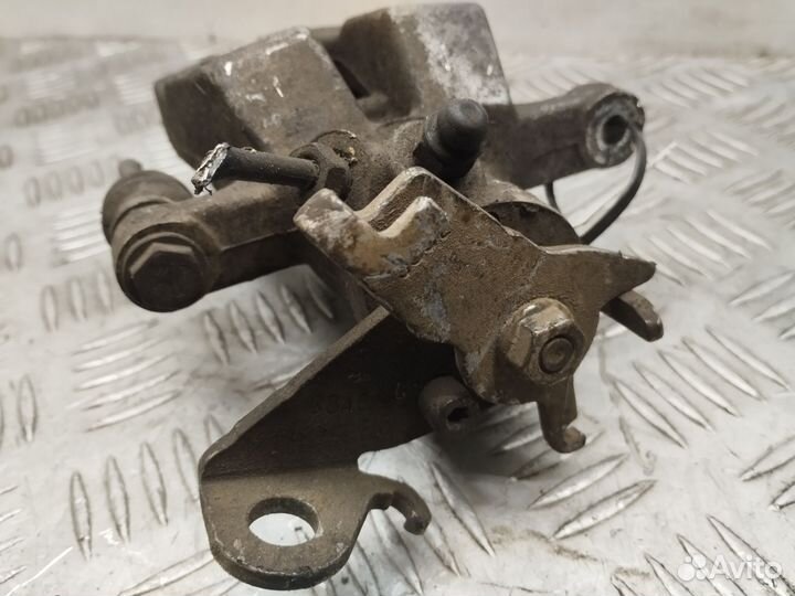 Суппорт задний правый Renault Megane 2 Scenic 2