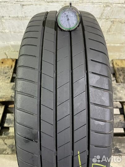 Bridgestone Turanza T005 215/65 R16