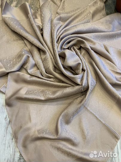 Воздушный шелковый платок Valentino темно-бежевый