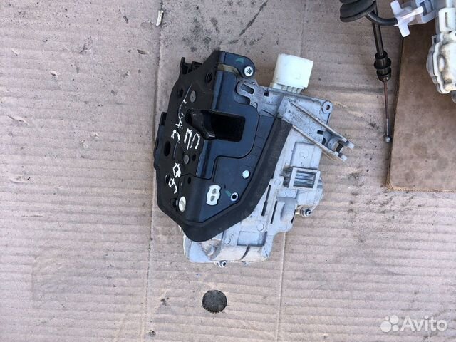 Замок дверь передний правый фольксваген пассат б6