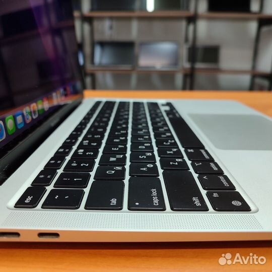 Ноутбук Apple macbook air 13 2020 m1 8gb 256gb