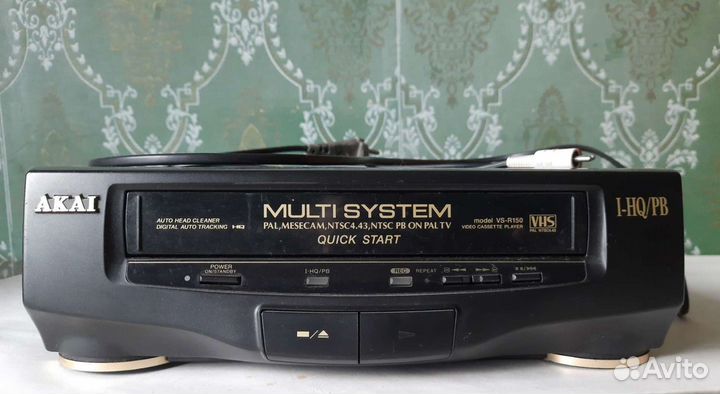 Видеомагнитофон akai