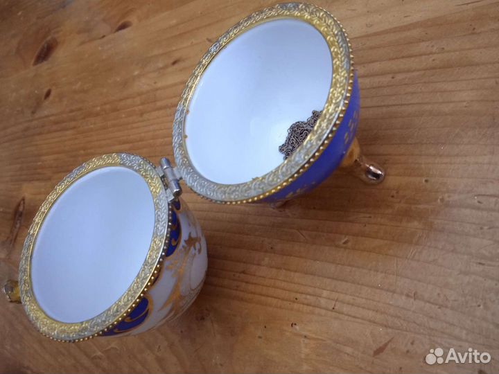 Шкатулка яйцо