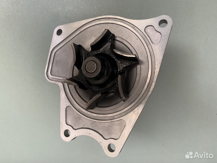 Водяной насос помпа mitsubishi