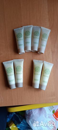 Миниатюры greenery для дорожной косметички