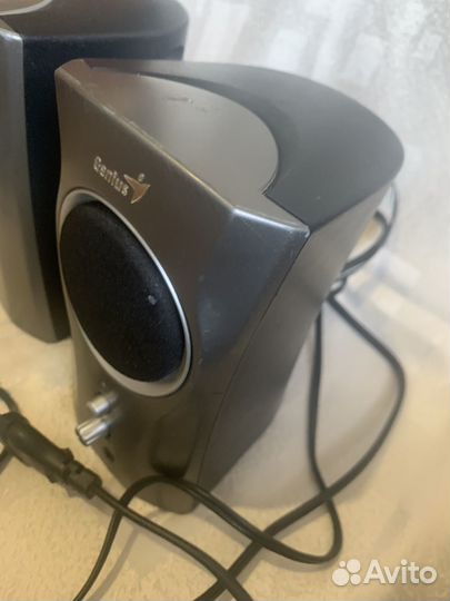 Компьютерные колонки genius