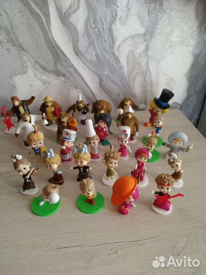 Свит боксы Смурфики из ленты и коллекции киндеров