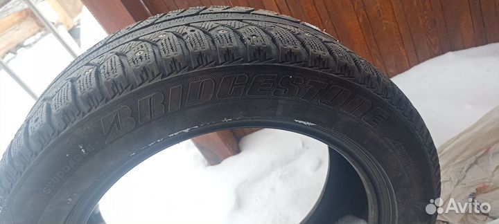 Bridgestone Ice Cruiser 5000 205/55 R16