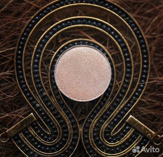 Тени Тамми Танука Аллюр