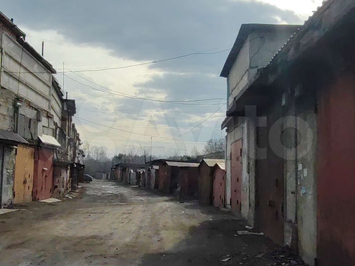 Гараж, > 30 м²