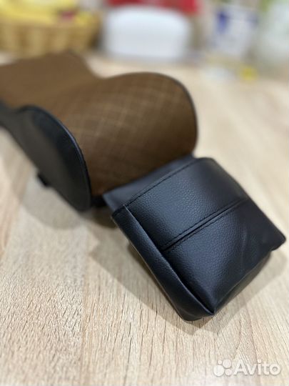 Подлокотник для автомобиля