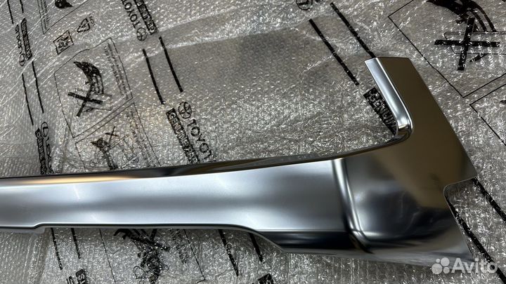 Lexus молдин нижний решетки новый оригинал