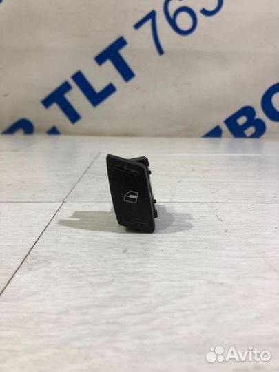 Кнопка стеклоподъемника передняя skoda yeti 1.2 DS
