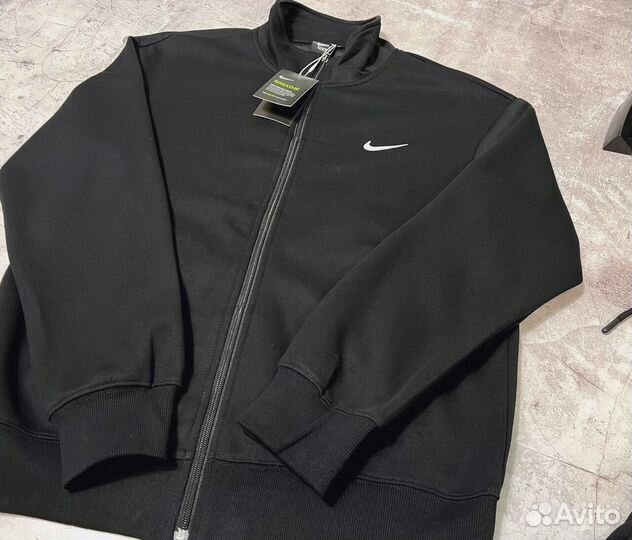 Спортивные костюмы Nike