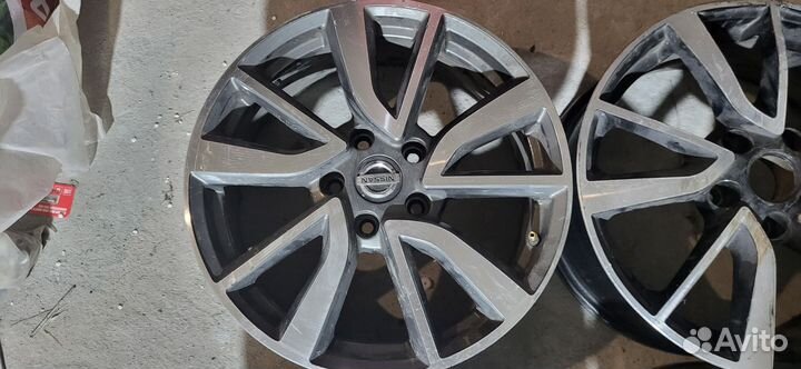 Литье диски r17 5x114. 3 nissan