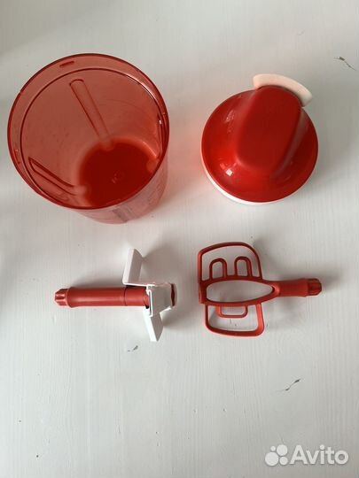 Tupperware измельчитель 700 мл