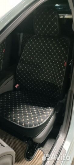 Чехлы на сидения автомобиля