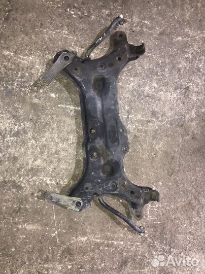 Передний подрамник(балка) Тойота Карина Е