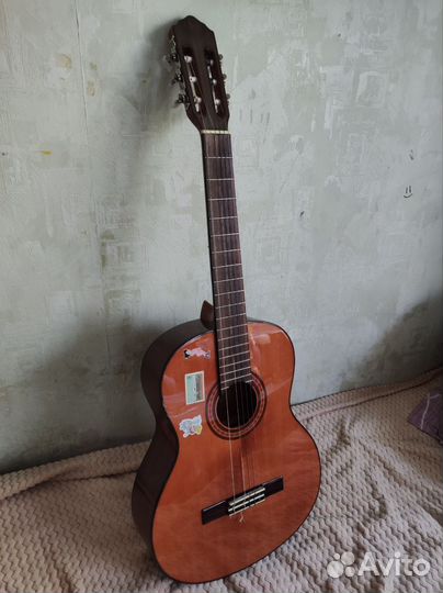 Классическая гитара madeira