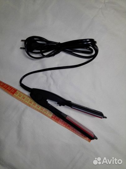 Выпрямитель (Утюжок для волос)