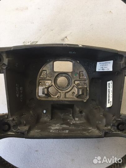 Рулевое колесо Volkswagen Phaeton (1911)