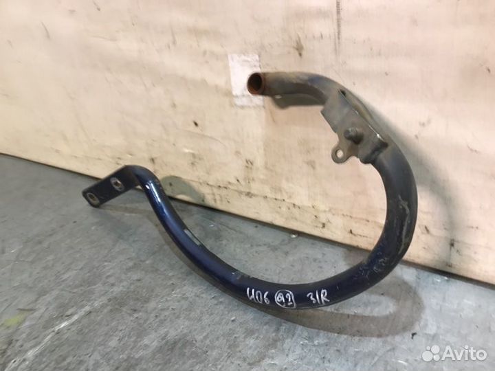 Петля крышки багажника задняя правая Peugeot 406