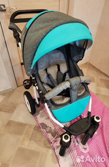 Прогулочная коляска