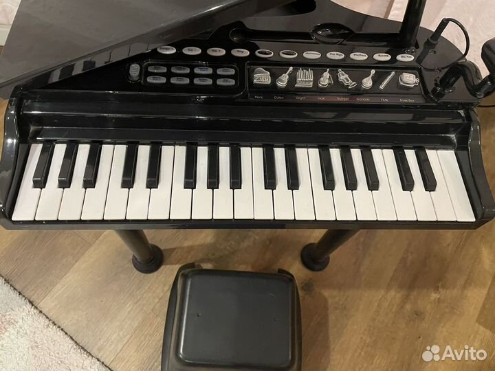 Детское музыкальное пианино