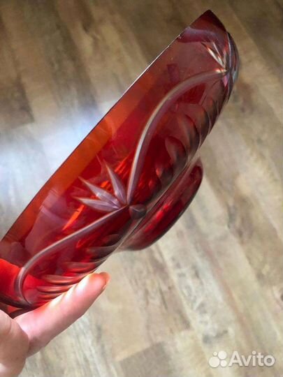 Вазы из красного стекла СССР