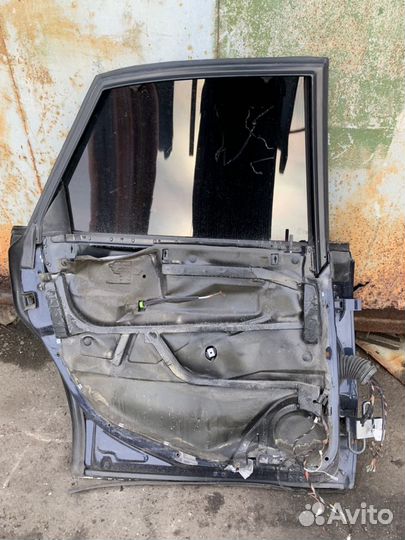 Дверь задняя левая Audi A8