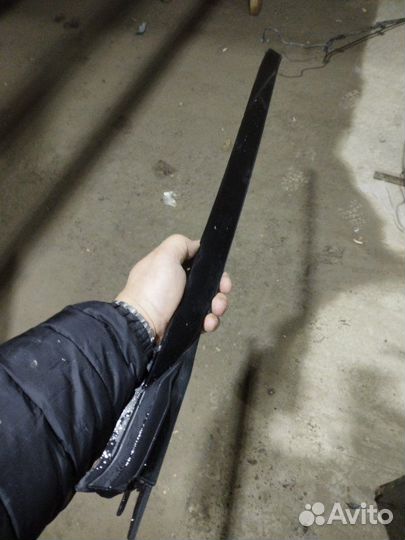 Молдинг лобового стекла левый Bmw X5