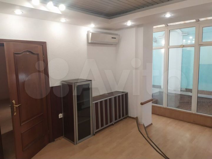 3х каб. Офис или Студия Красоты. Острякова 48.8 м²