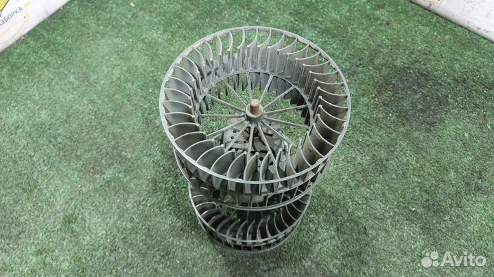 Моторчик отопителя с кондиционером BMW E34