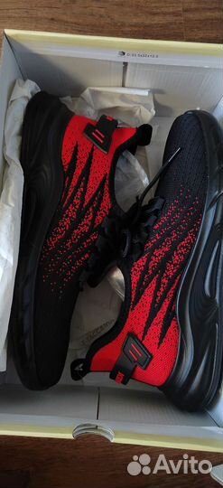 Новые кроссовки 