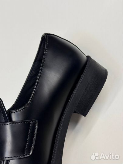 Лоферы женские Prada