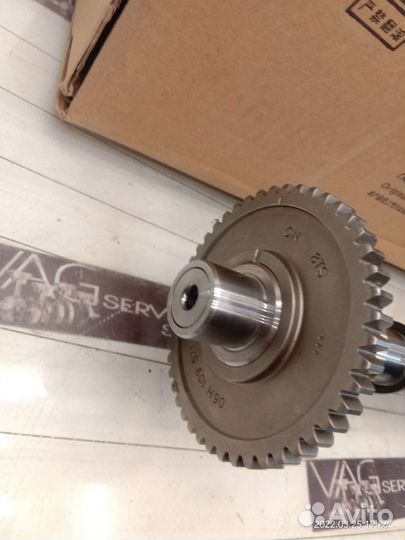 Распредвал выпускной новый VW VAG 1.8 2.0 cdab CDH