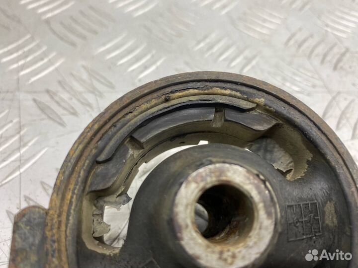Б/У подушка двигателя (опора, кронштейн, крепление