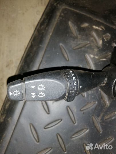 Подрулевой переключатель Ford Fiesta 2008